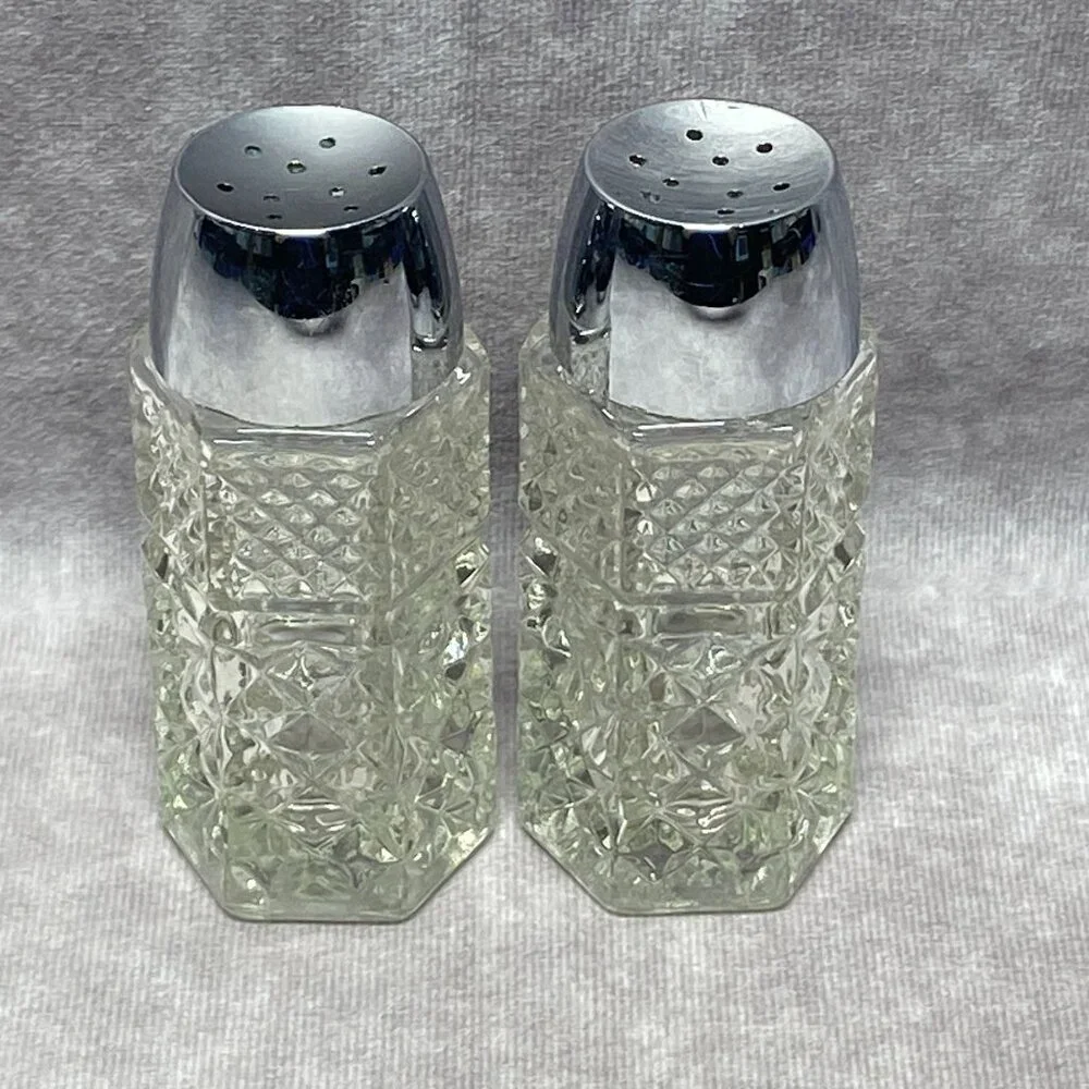 Vintage Wexford Pressed Glass Salt & Pepper Shakers With Chrome Plastic Tops